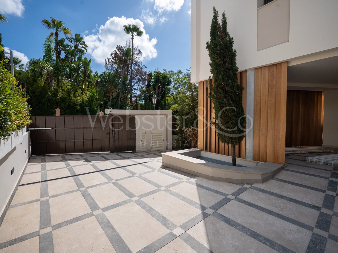 Villa Celeste - Luxury Beachside Home in Los Monteros