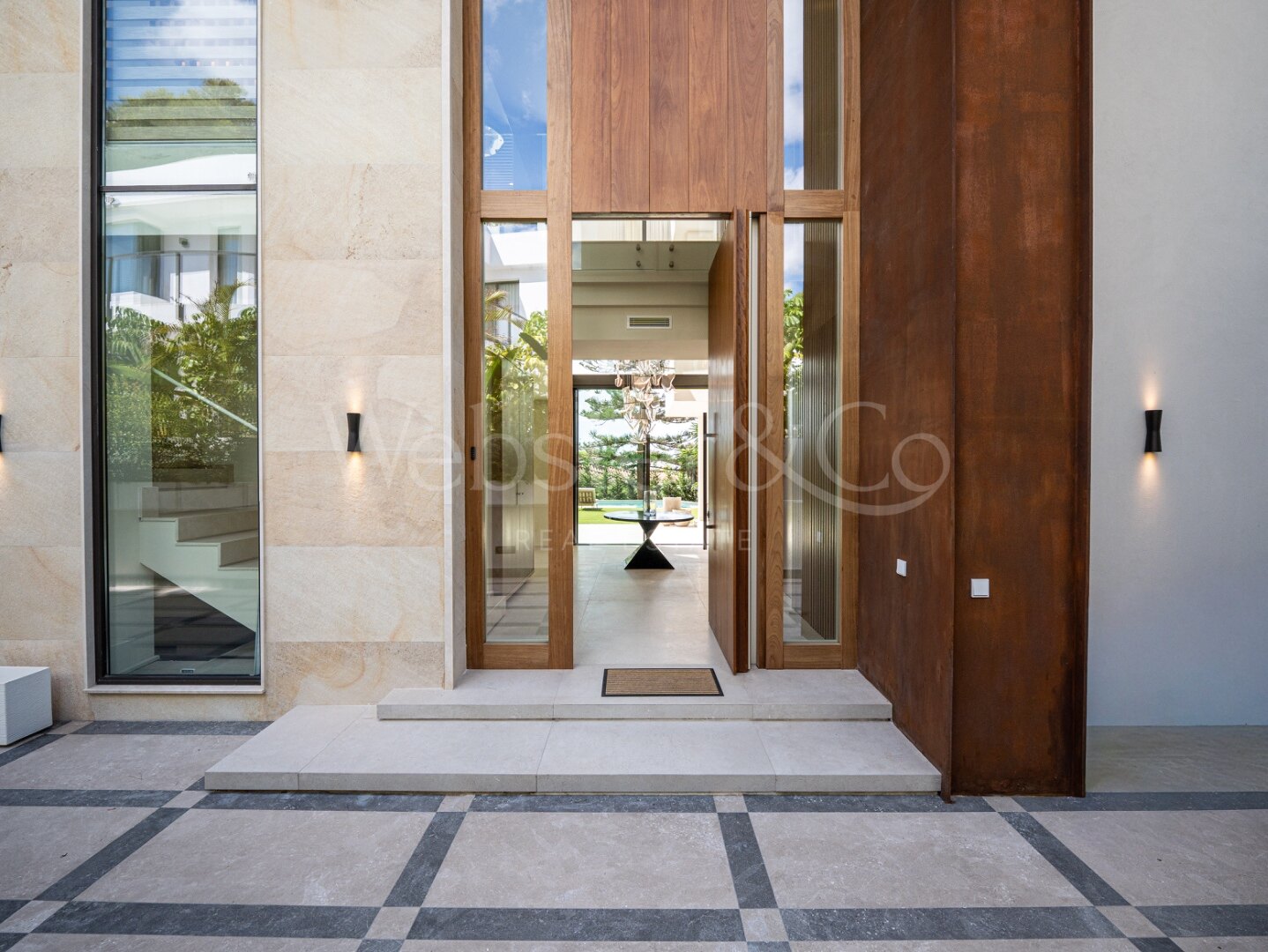 Villa Celeste - Luxury Beachside Home in Los Monteros