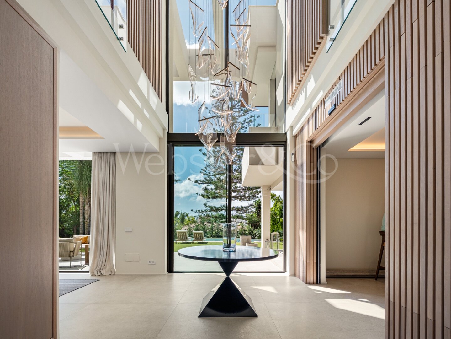 Villa Celeste - Luxury Beachside Home in Los Monteros