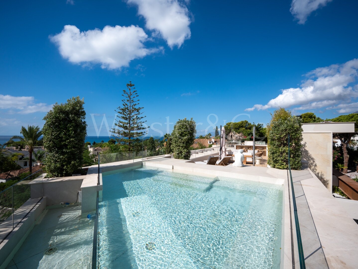 Villa Celeste - Luxury Beachside Home in Los Monteros