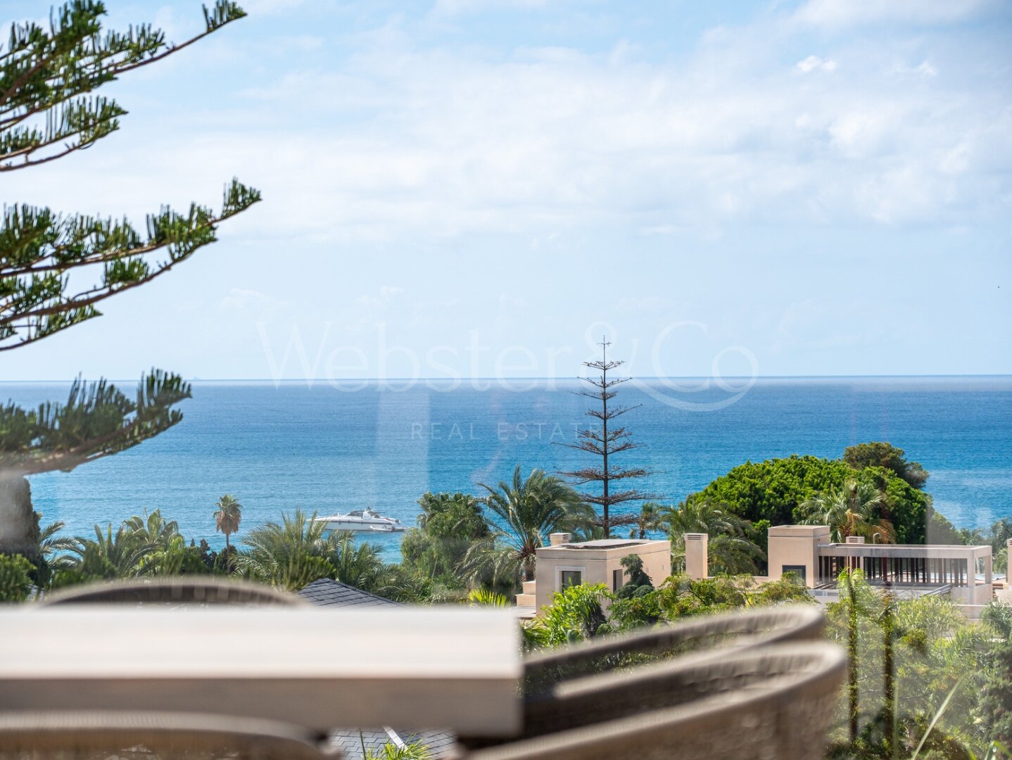 Villa Celeste - Luxury Beachside Home in Los Monteros