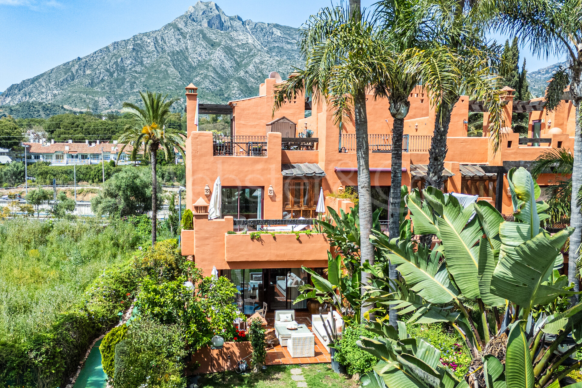 Townhouse Oasis - Luxury in Monte Marbella Club