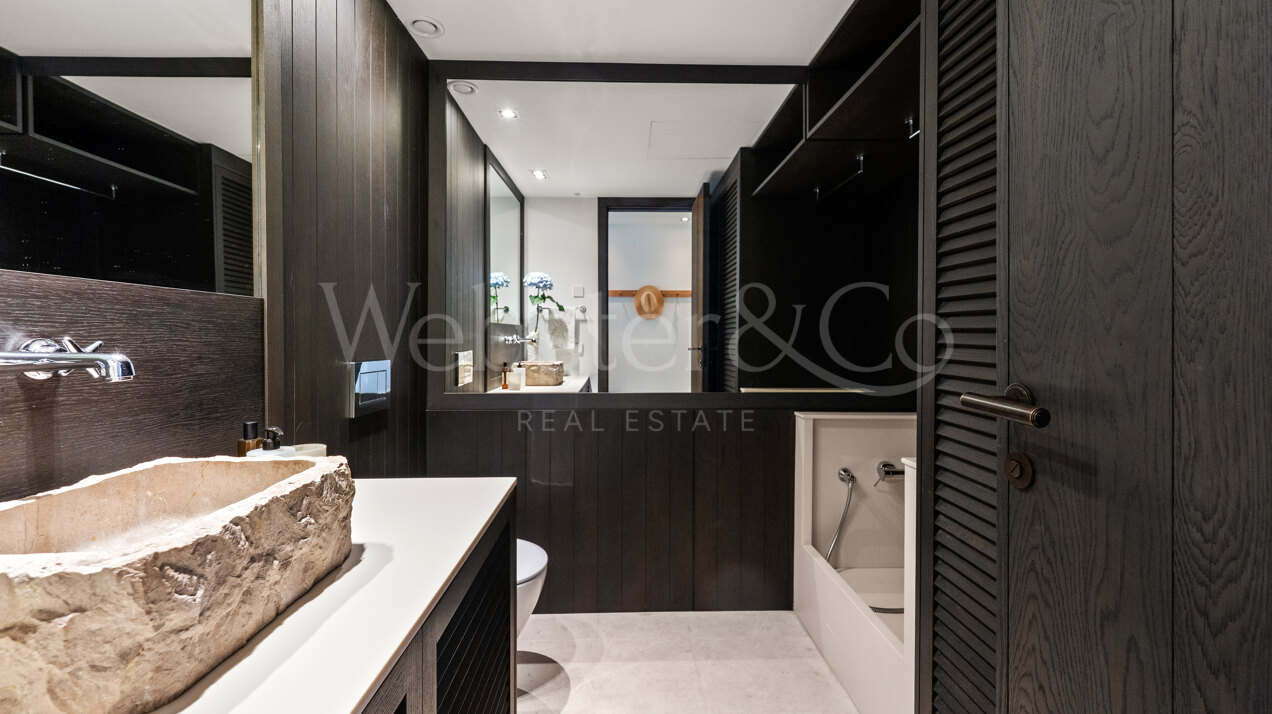 Acacia - Luxury Puente Romano Apartment