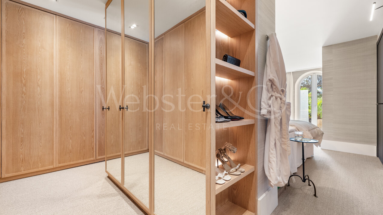 Acacia - Luxury Puente Romano Apartment