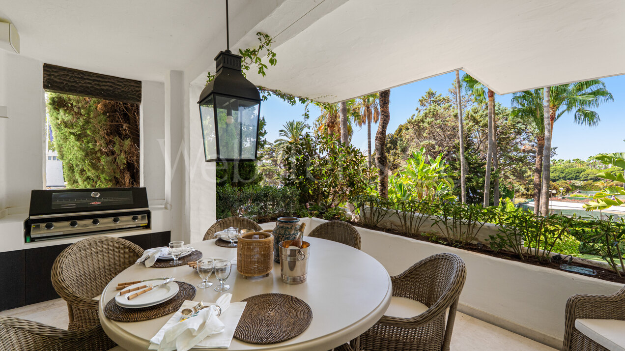 Acacia - Luxury Puente Romano Apartment