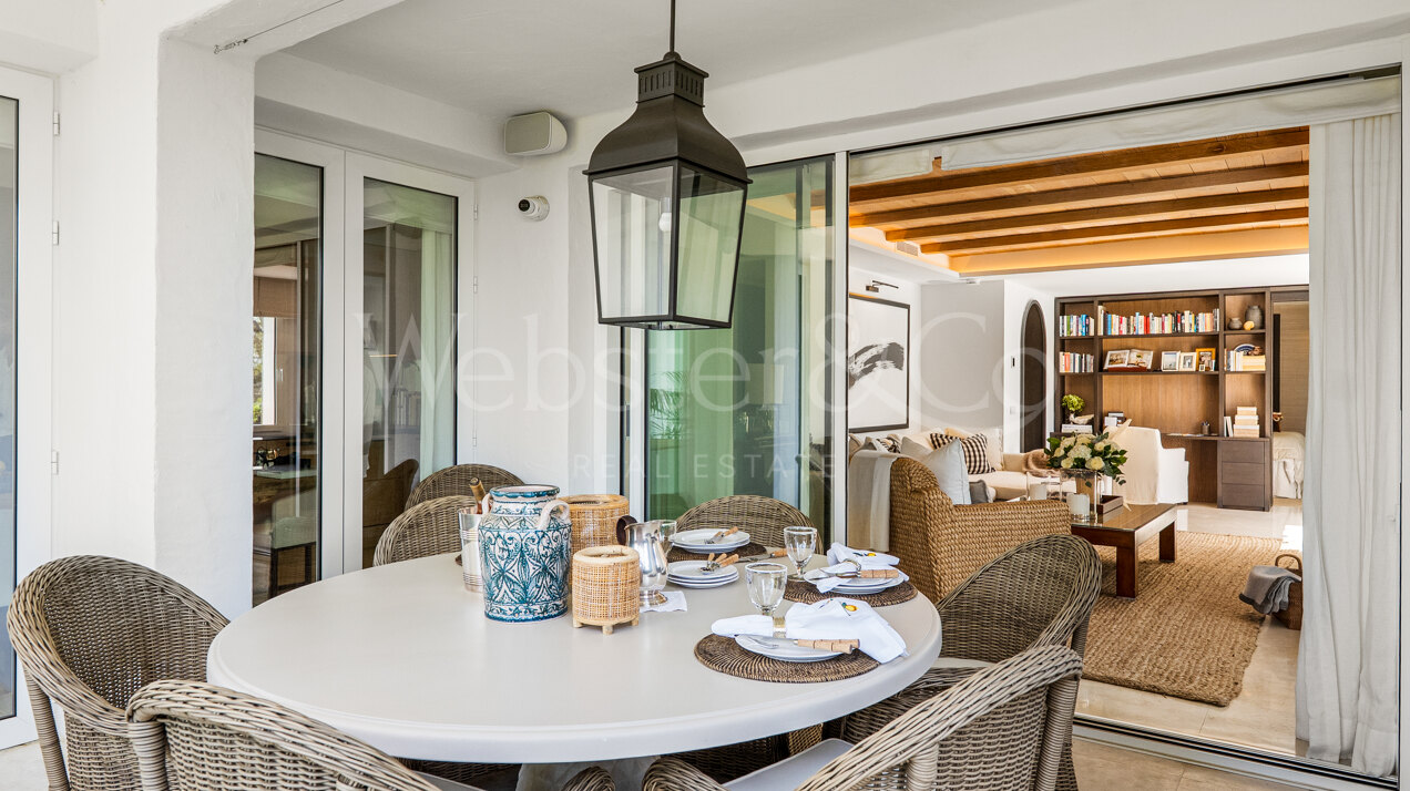 Acacia - Luxury Puente Romano Apartment