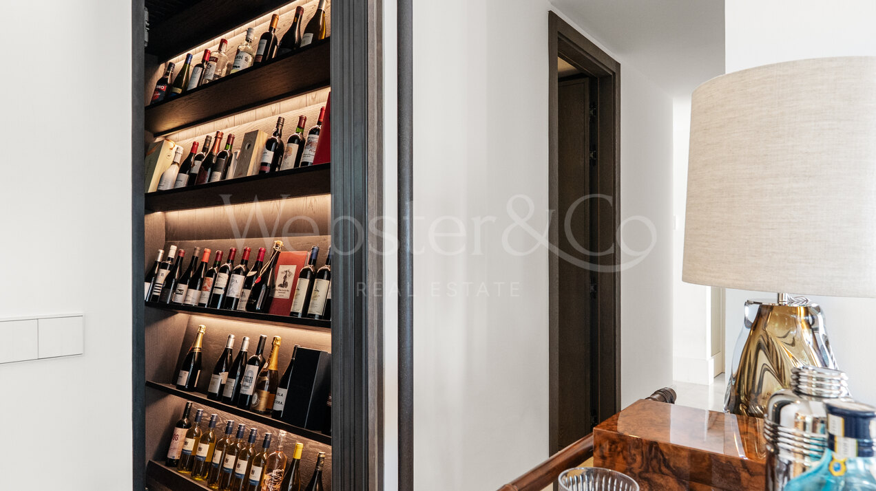 Acacia - Luxury Puente Romano Apartment