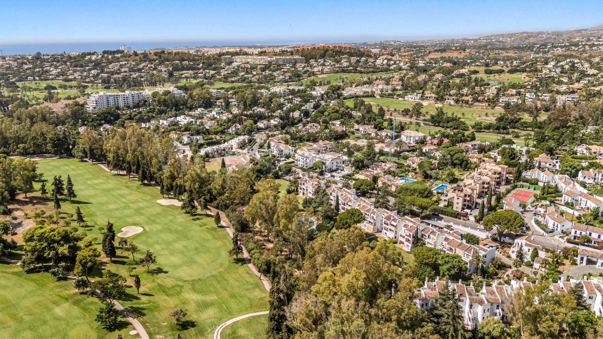 Penthouse Las Brisas – Elegante Dúplex, Nueva Andalucía