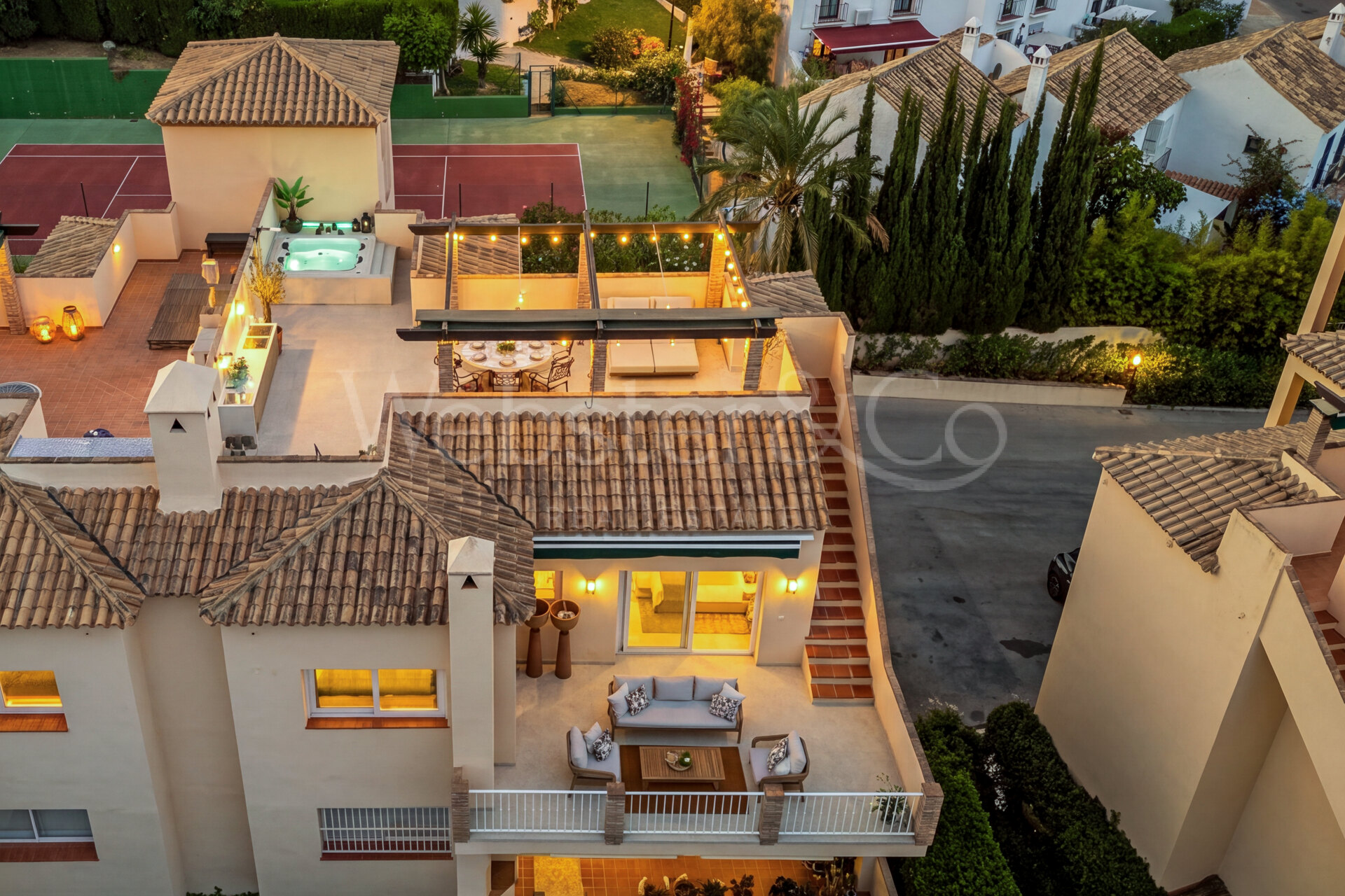 Penthouse Las Brisas – Elegante Dúplex, Nueva Andalucía