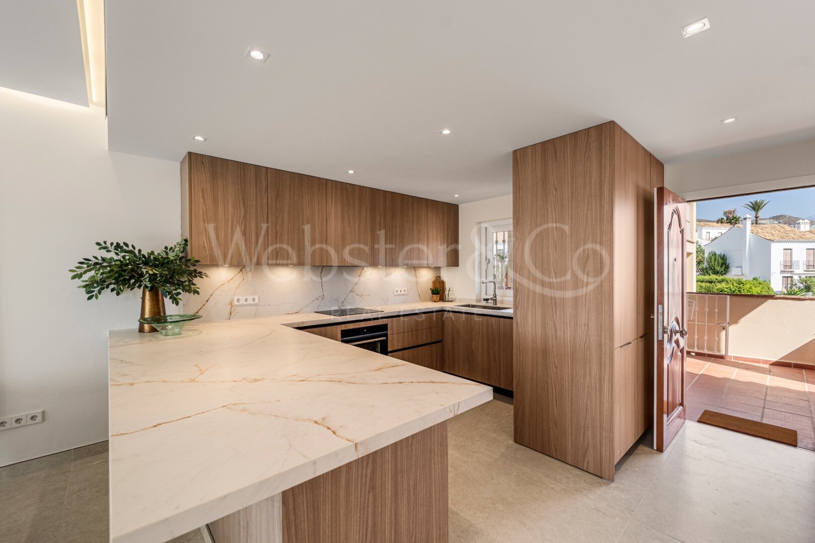 Penthouse Las Brisas – Elegante Dúplex, Nueva Andalucía