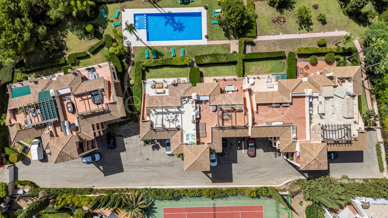 Penthouse Las Brisas – Elegante Dúplex, Nueva Andalucía