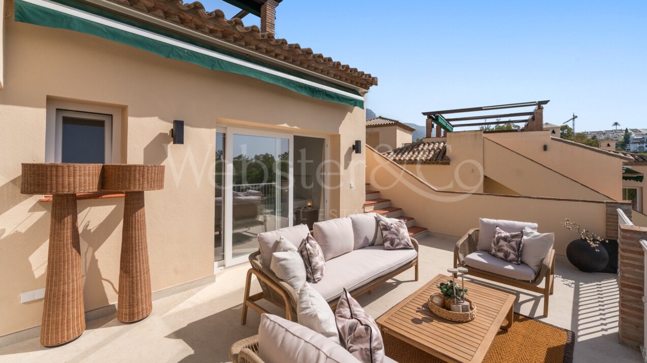 Penthouse Las Brisas – Elegante Dúplex, Nueva Andalucía