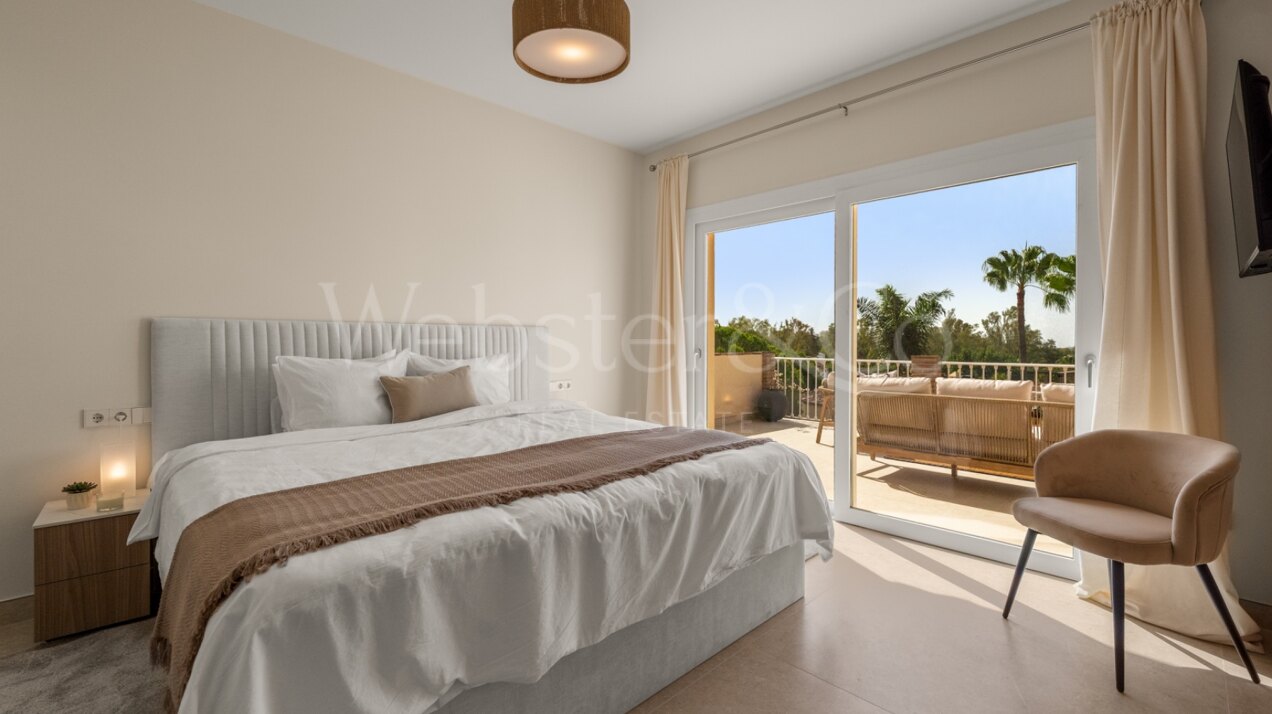Penthouse Las Brisas – Elegante Dúplex, Nueva Andalucía