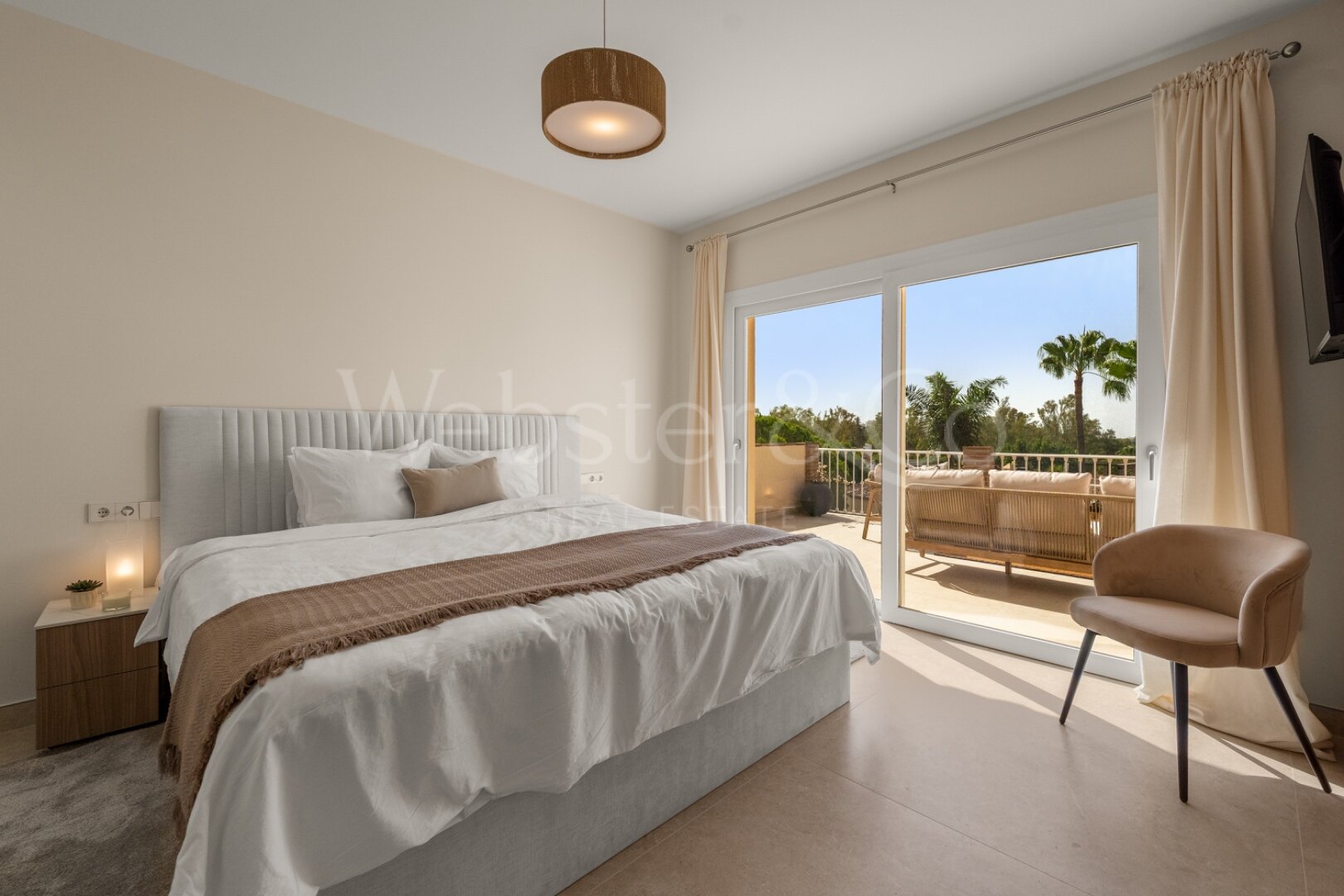 Penthouse Las Brisas – Elegante Dúplex, Nueva Andalucía