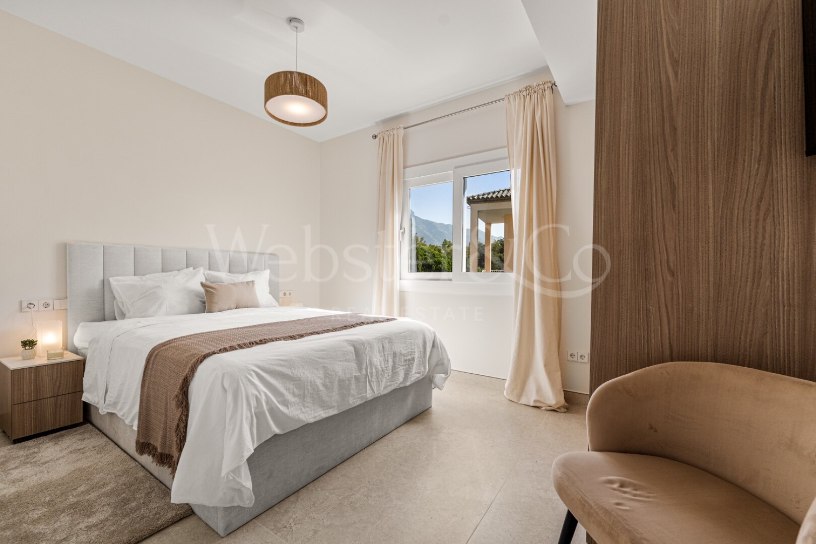 Penthouse Las Brisas – Elegante Dúplex, Nueva Andalucía