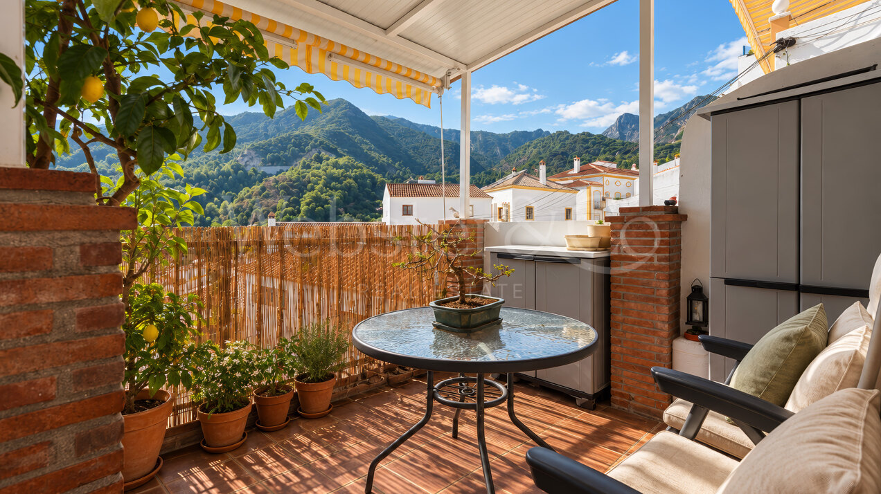 Mirador de Ojen - Townhouse with Panoramic Views