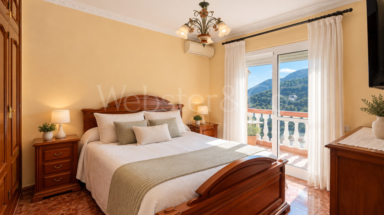 Mirador de Ojen - Townhouse with Panoramic Views