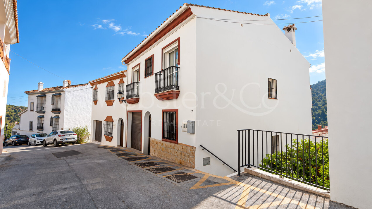 Mirador de Ojen - Townhouse with Panoramic Views