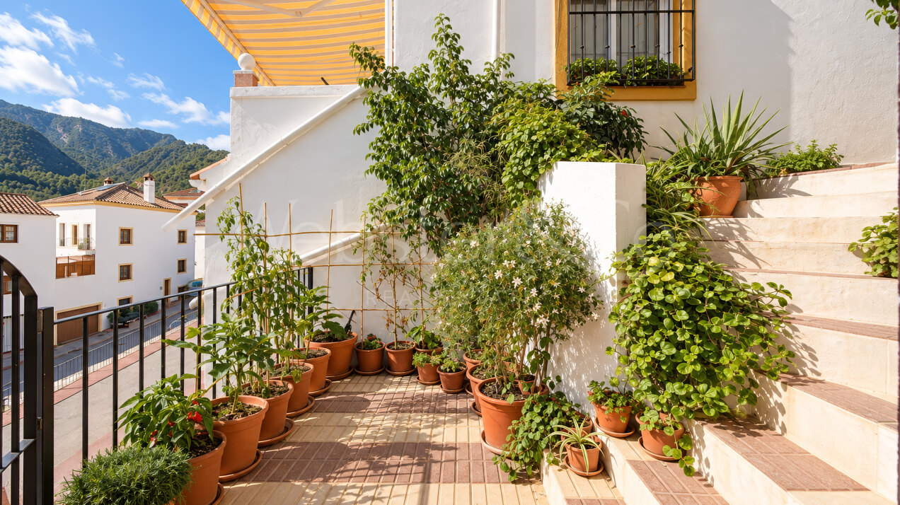 Mirador de Ojen - Townhouse with Panoramic Views