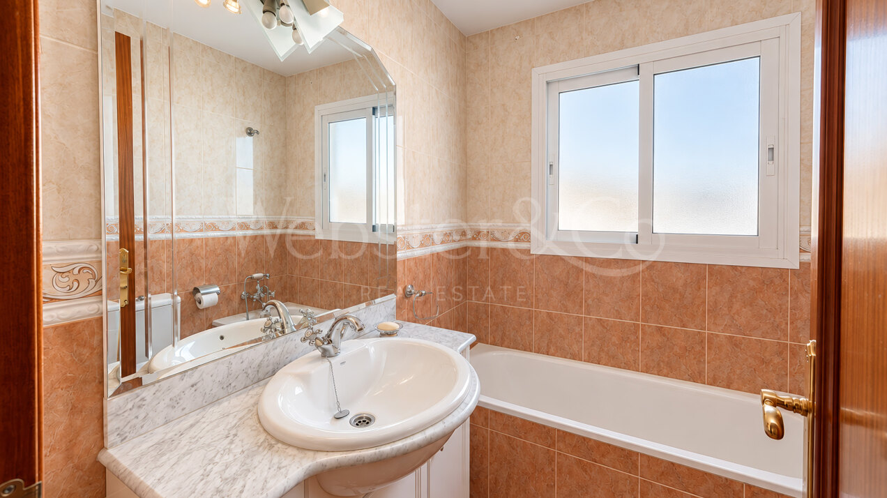 Mirador de Ojen - Townhouse with Panoramic Views