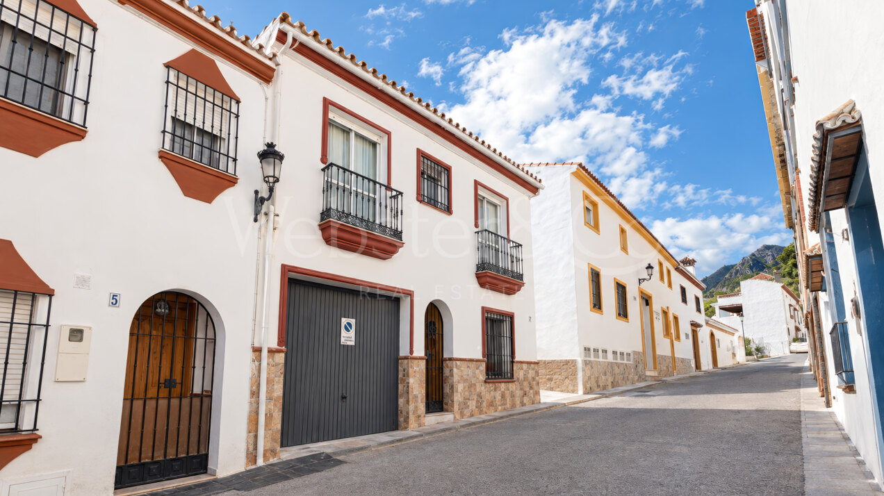 Mirador de Ojen - Townhouse with Panoramic Views