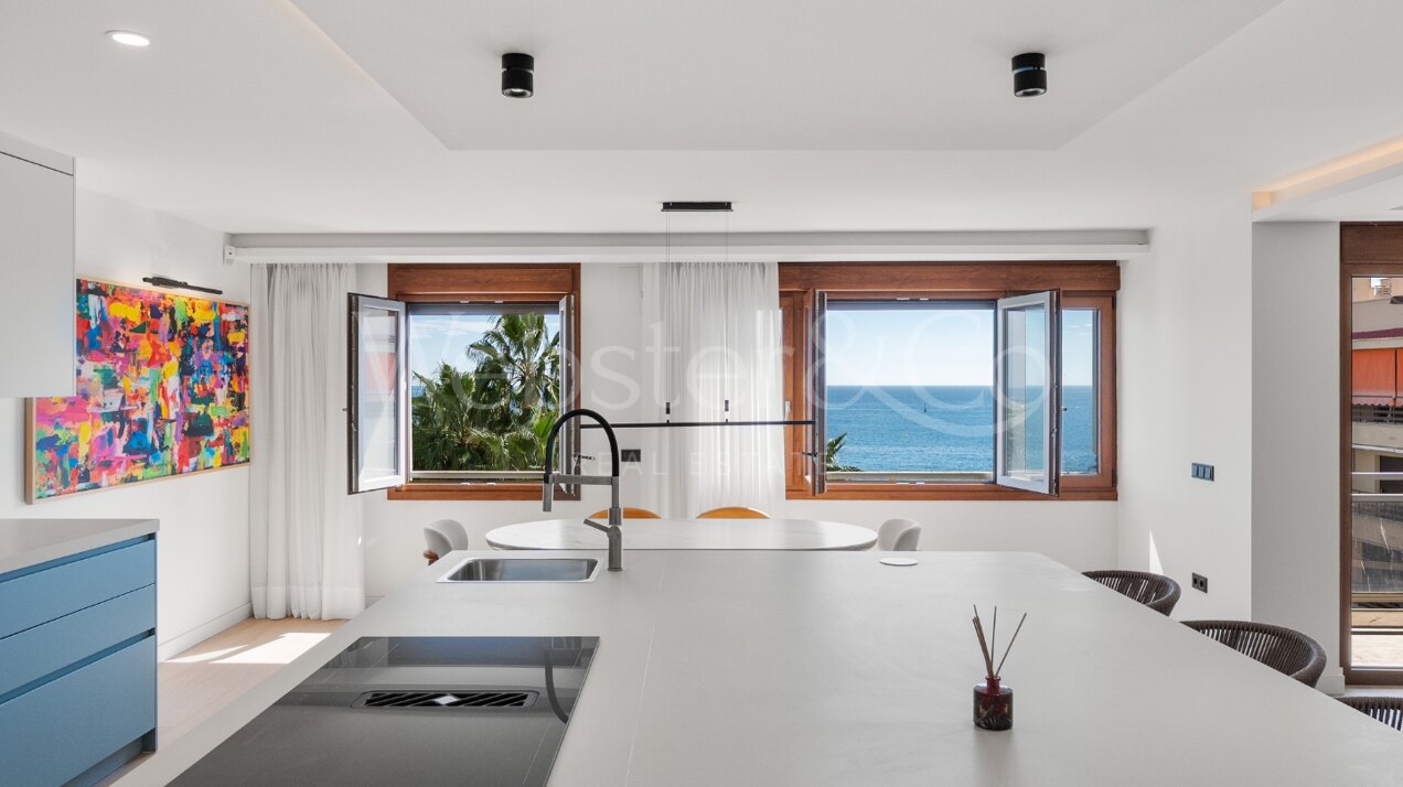 Penthouse Solea - Beachfront Apartment in Estepona