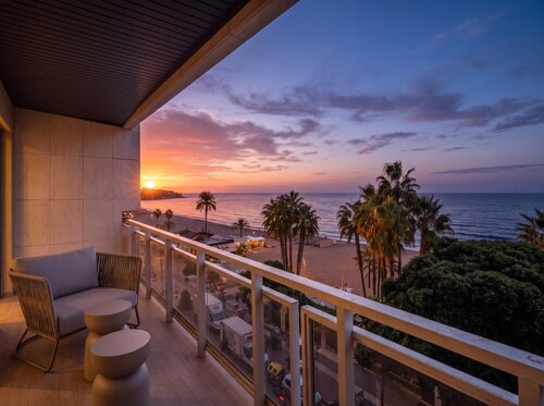 Property Highlights: - Beachfront Penthouse- Estepona Location- Direct Sea Views- Three Bedrooms- Three Bathrooms- Two Terraces- Fully Renovated- Fully Furnished- Private Parking- Central Air Conditioning