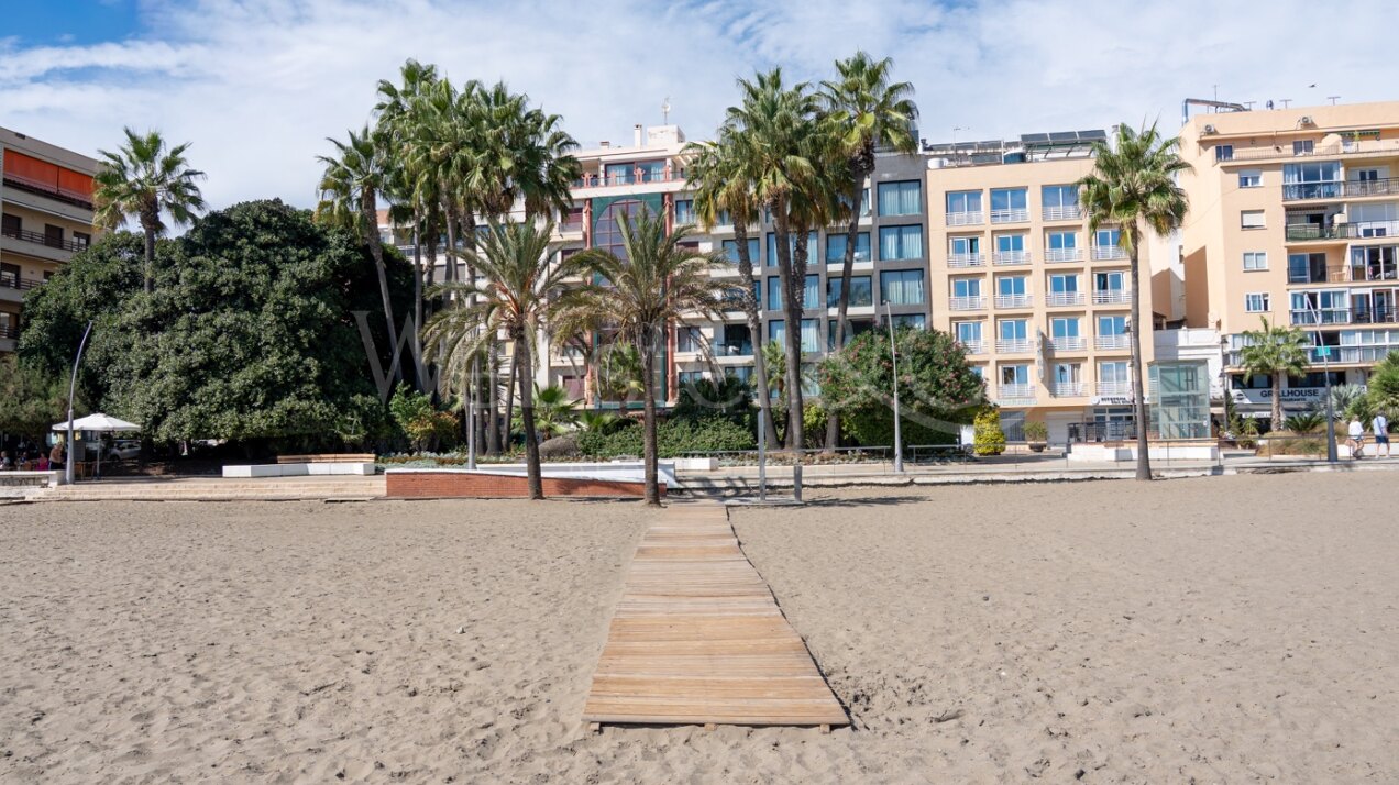 Penthouse Solea - Beachfront Apartment in Estepona