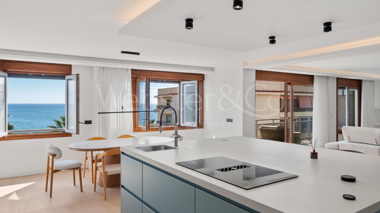 Penthouse Solea - Beachfront Apartment in Estepona