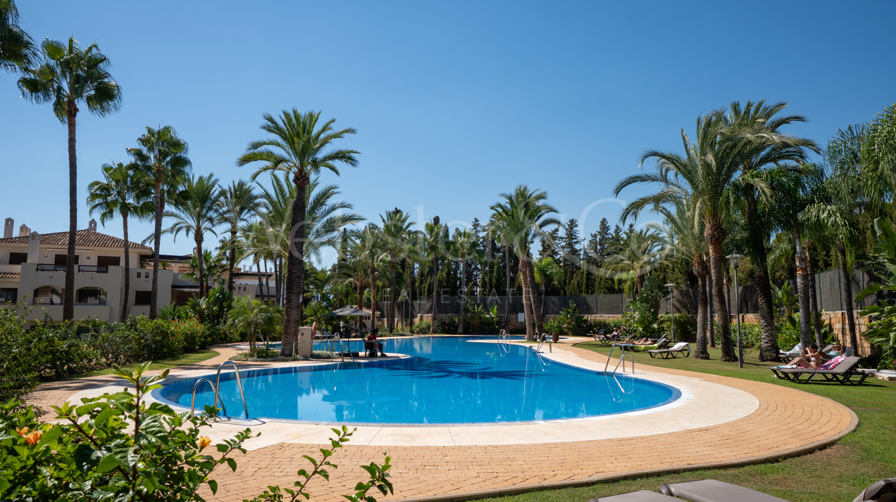 Apartment White Lotus - Junto a la playa, Puerto Banús
