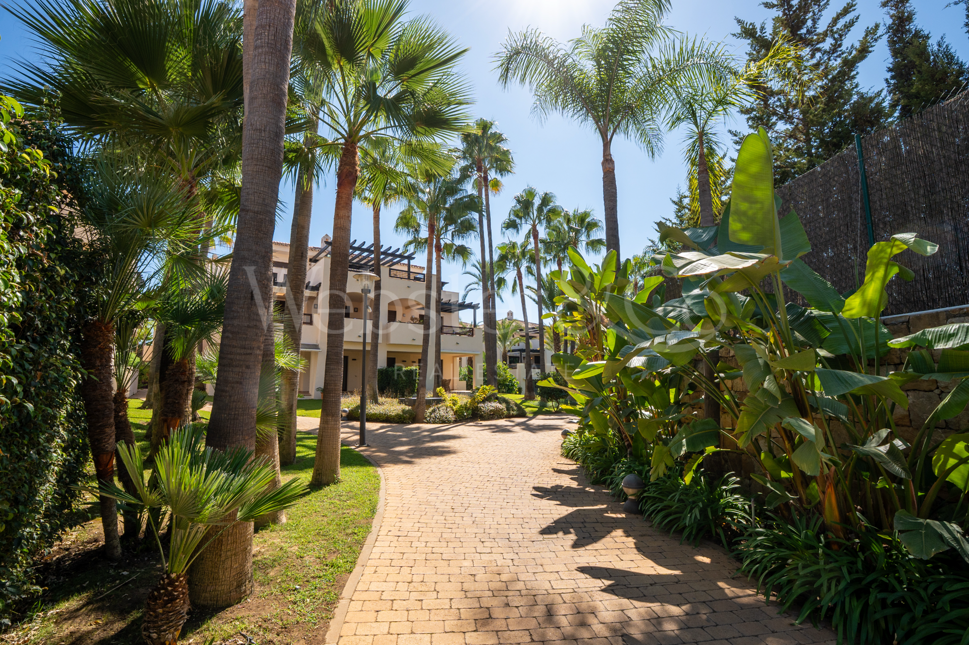 Apartment White Lotus - Junto a la playa, Puerto Banús