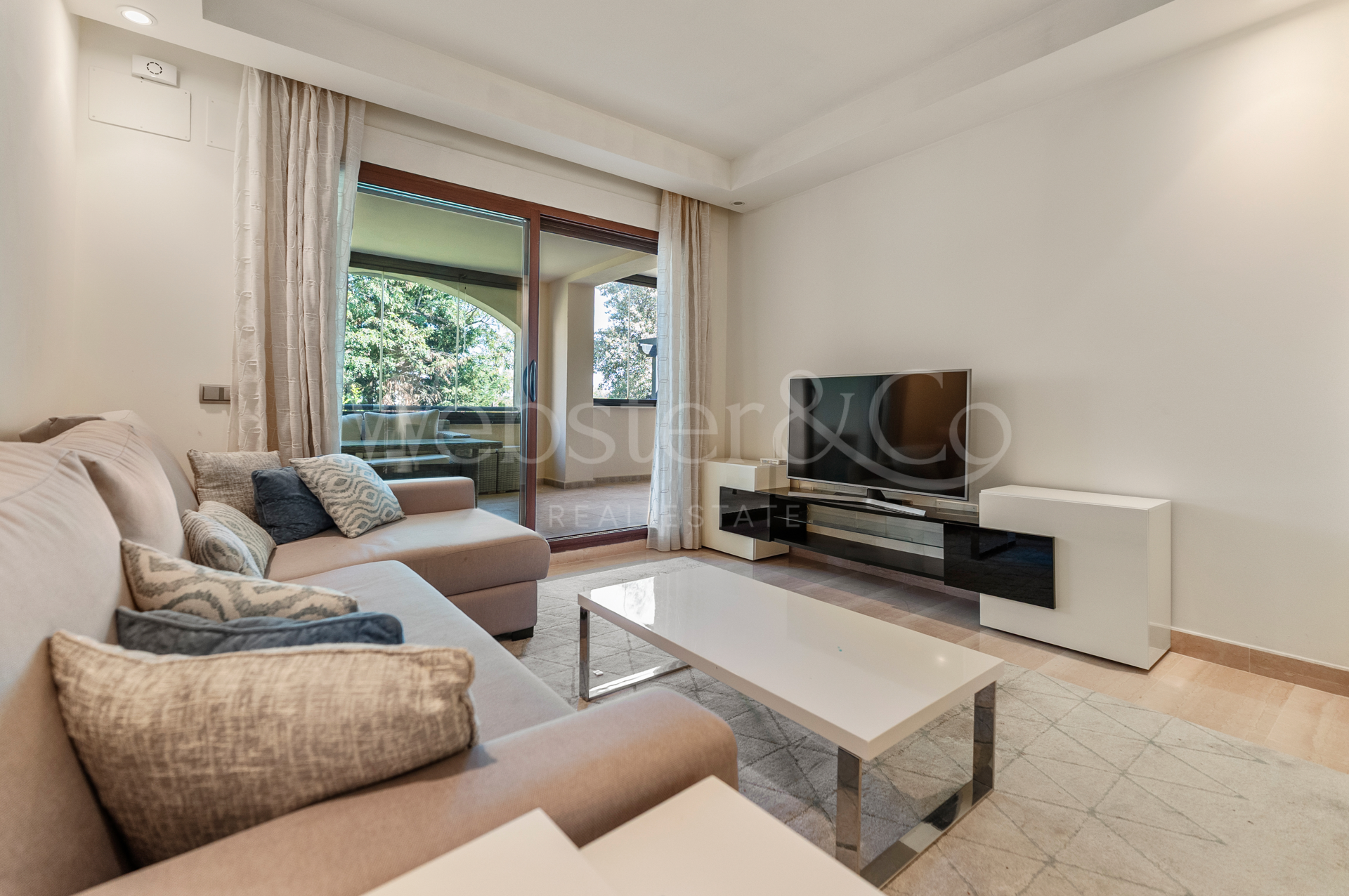 Apartment White Lotus - Junto a la playa, Puerto Banús