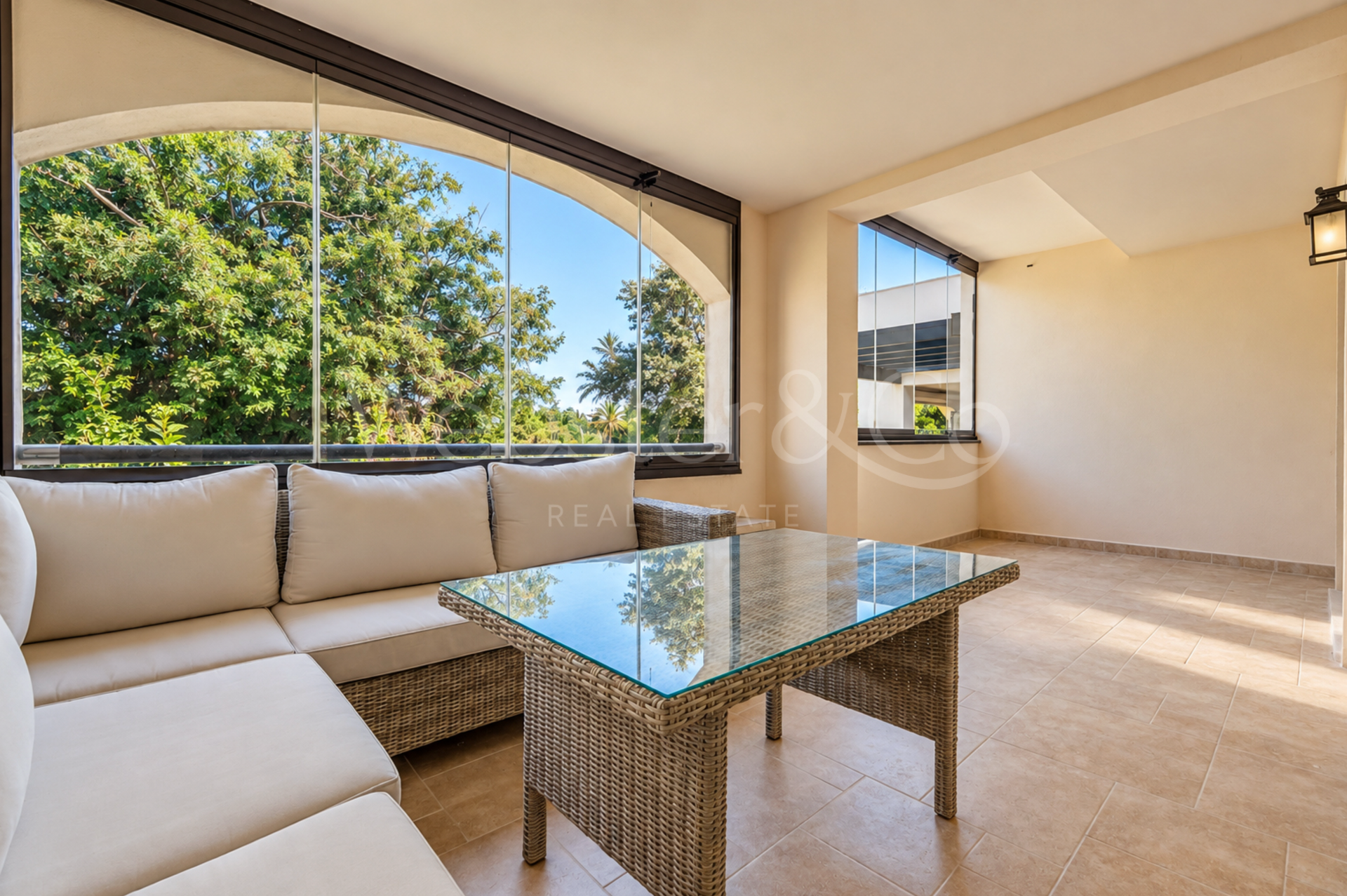 Apartment White Lotus - Junto a la playa, Puerto Banús