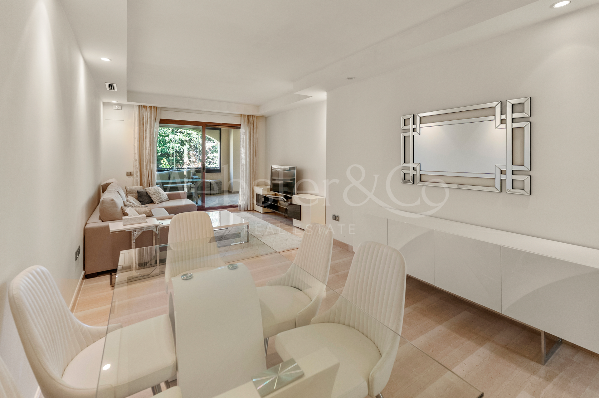 Apartment White Lotus - Junto a la playa, Puerto Banús