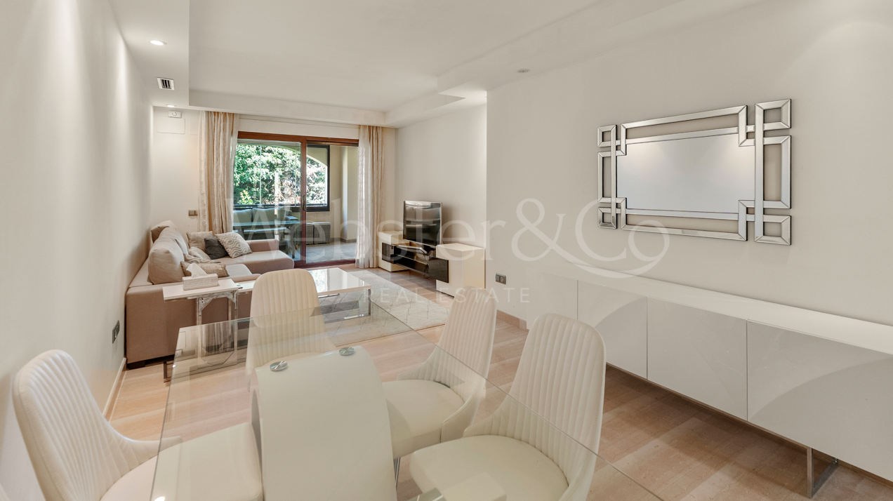 Apartment White Lotus - Junto a la playa, Puerto Banús
