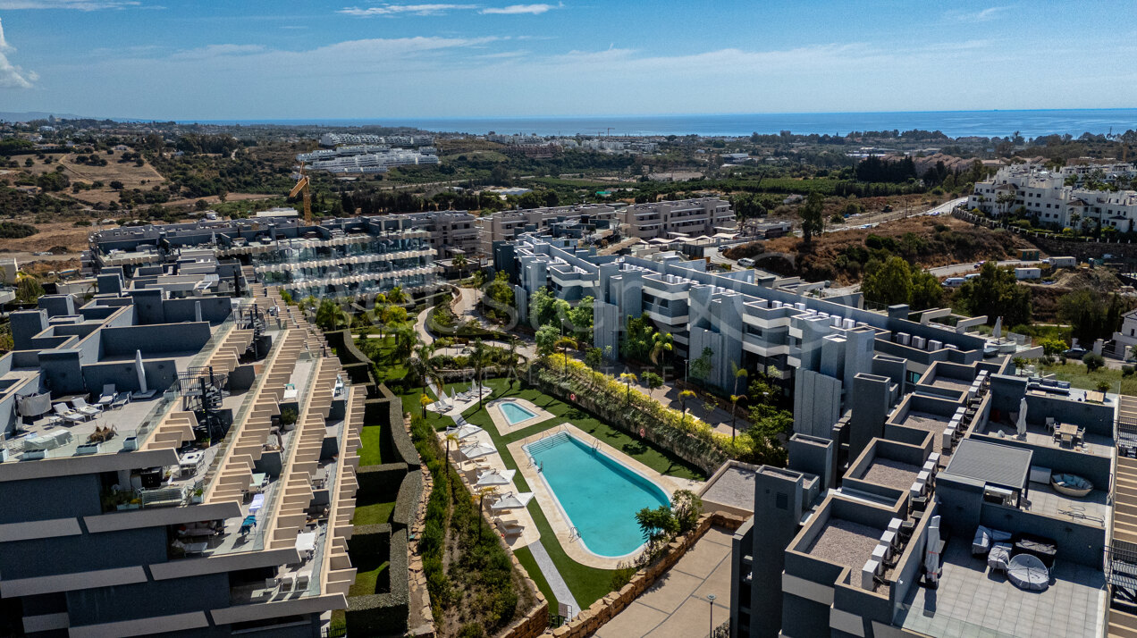 Penthouse Lumina - Modern Duplex in Estepona