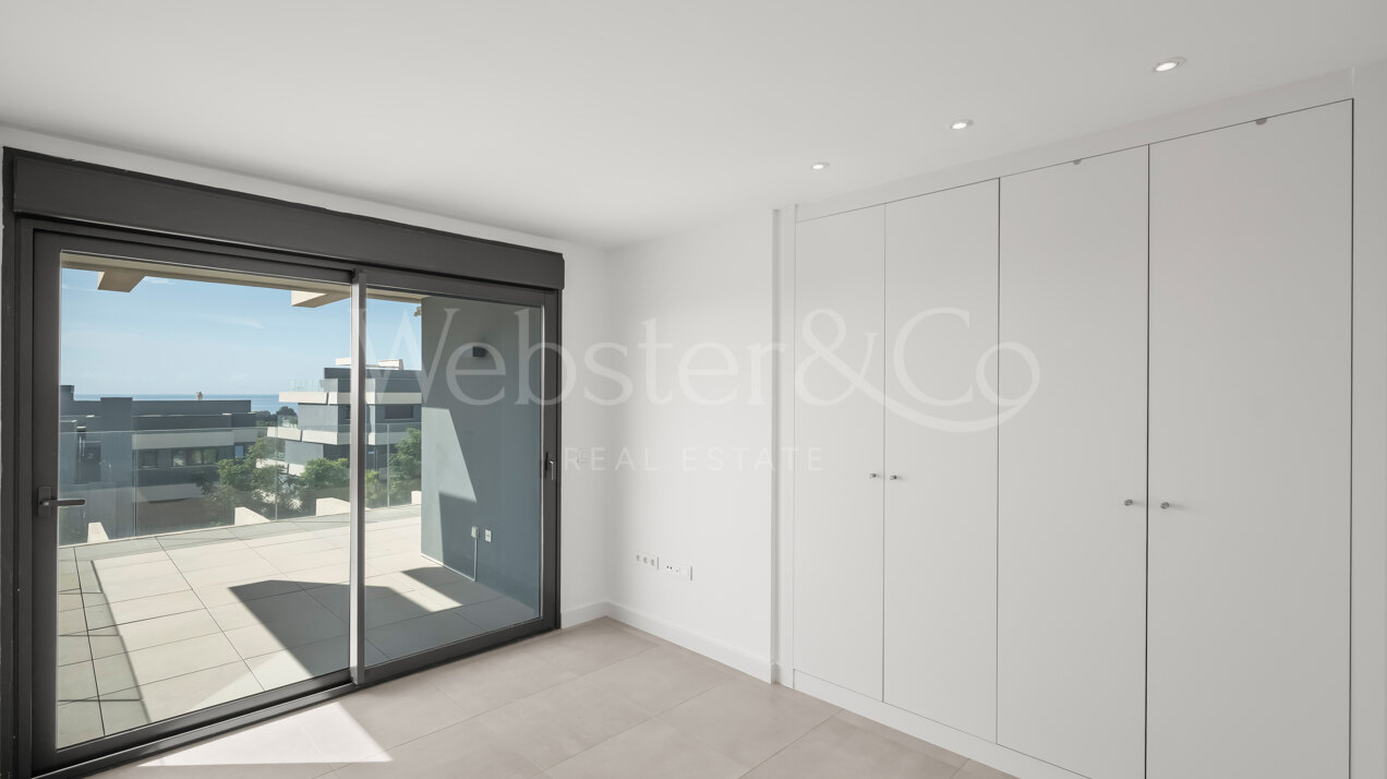 Penthouse Lumina - Modern Duplex in Estepona