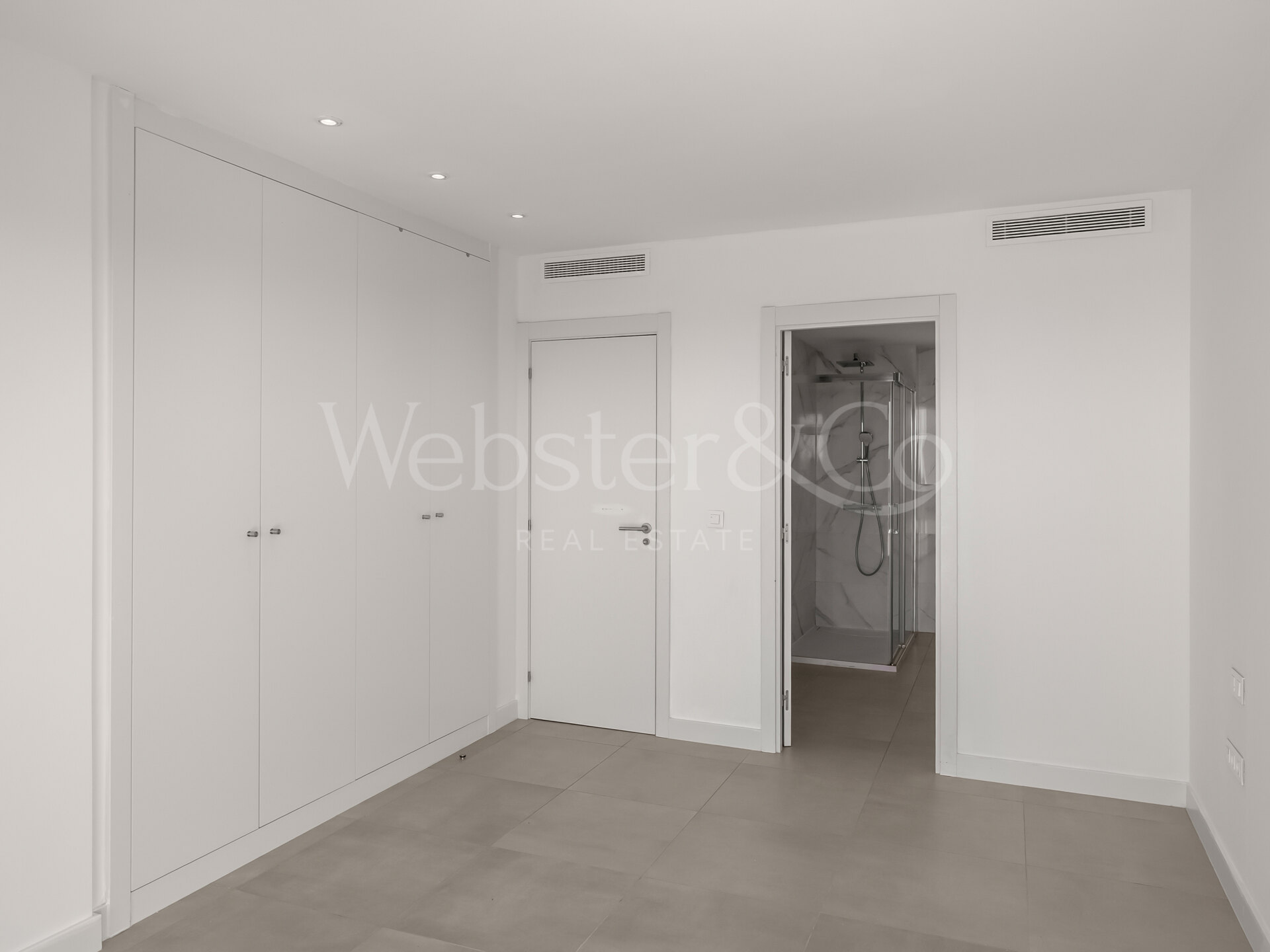 Penthouse Lumina - Modern Duplex in Estepona