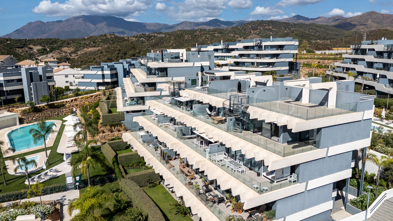Penthouse Lumina - Modern Duplex in Estepona