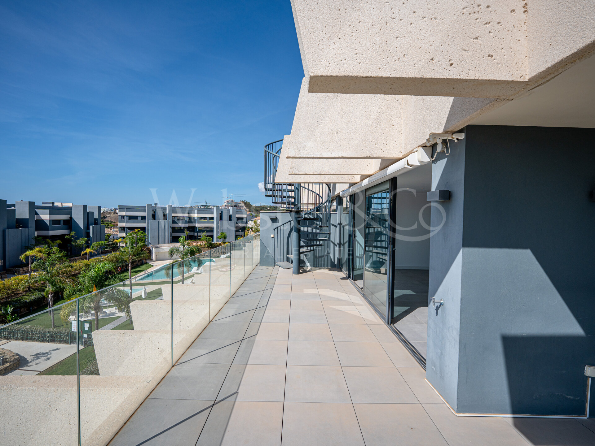 Penthouse Lumina - Modern Duplex in Estepona