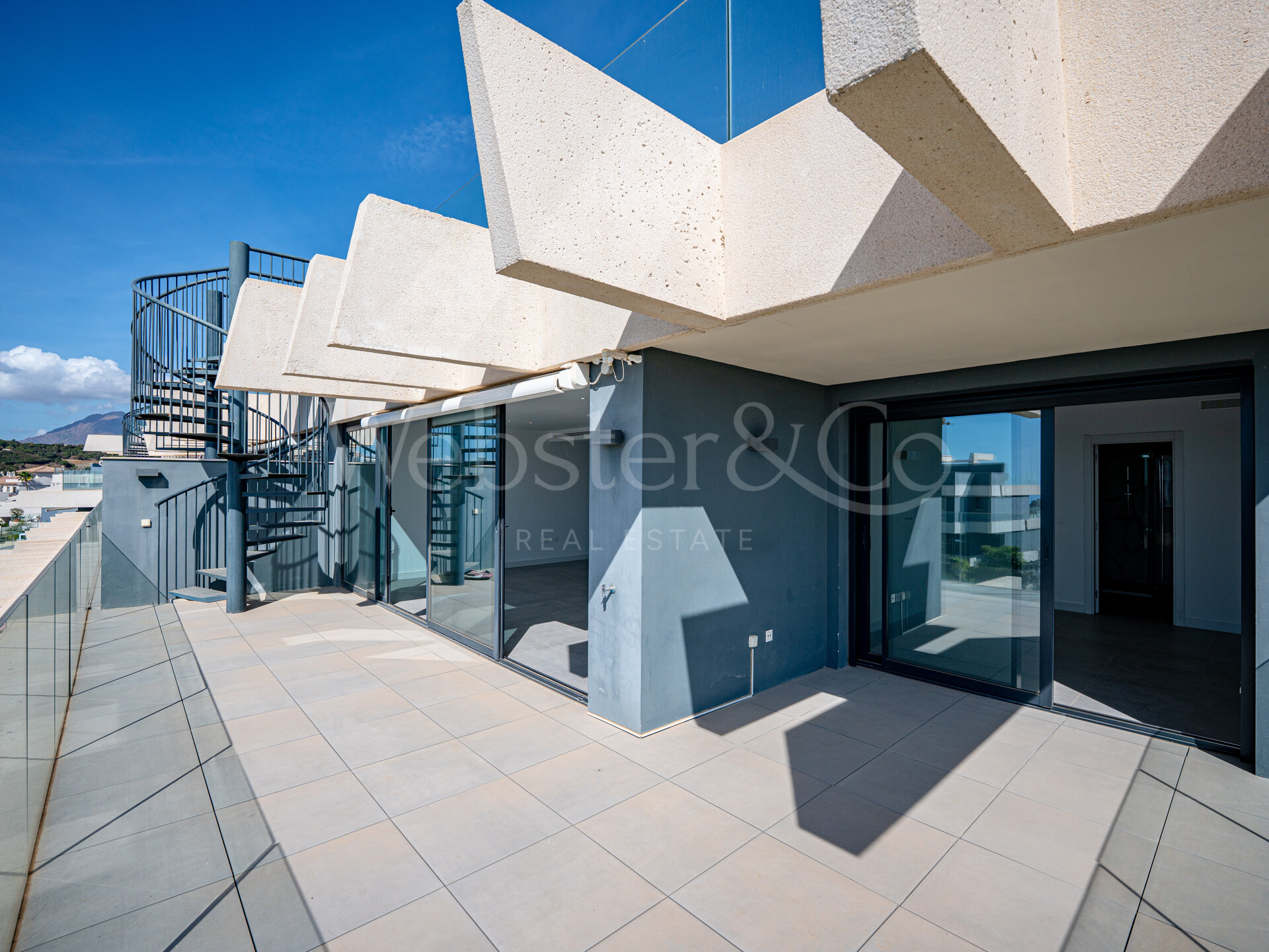 Penthouse Lumina - Modern Duplex in Estepona