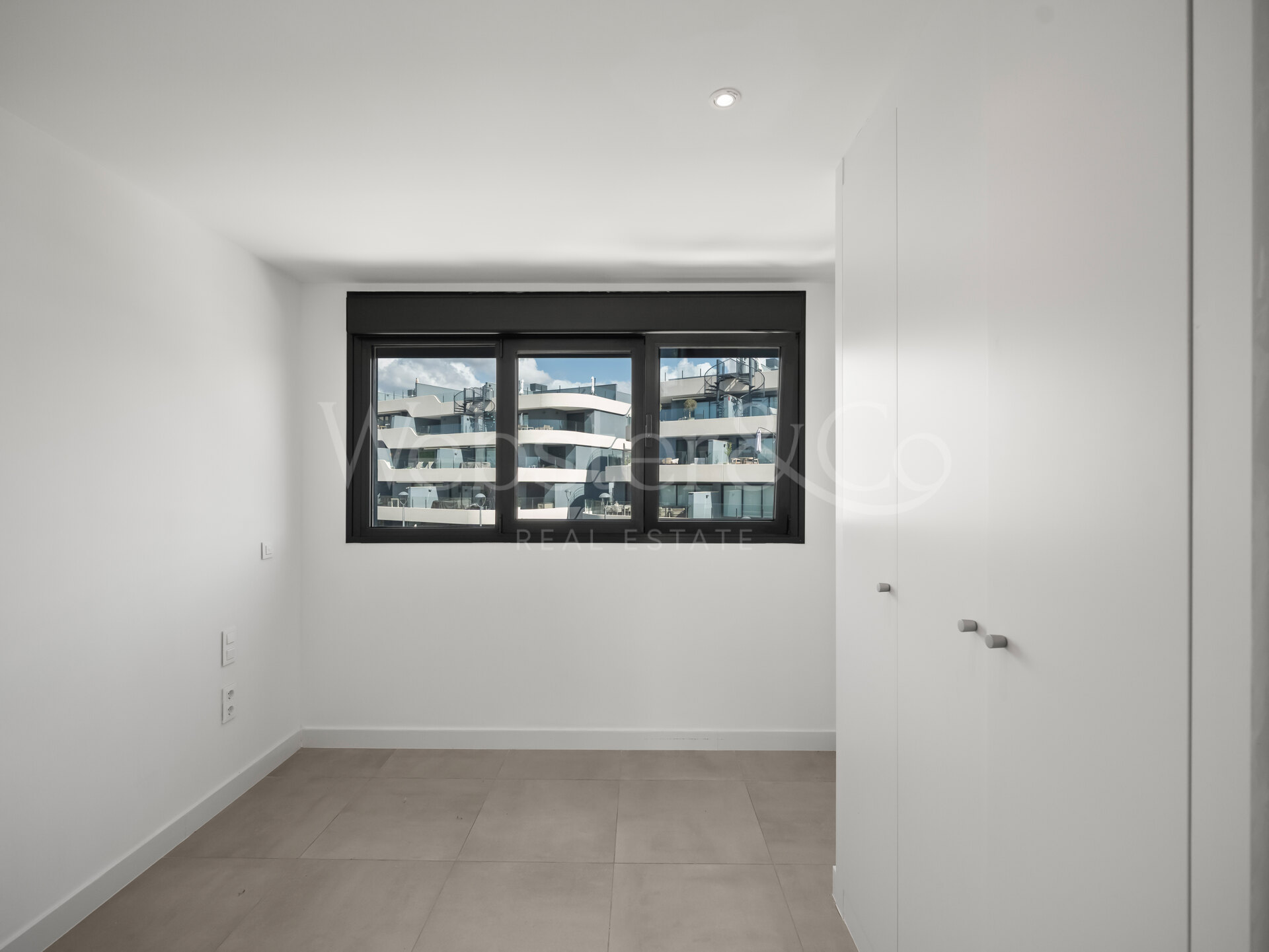 Penthouse Lumina - Modern Duplex in Estepona