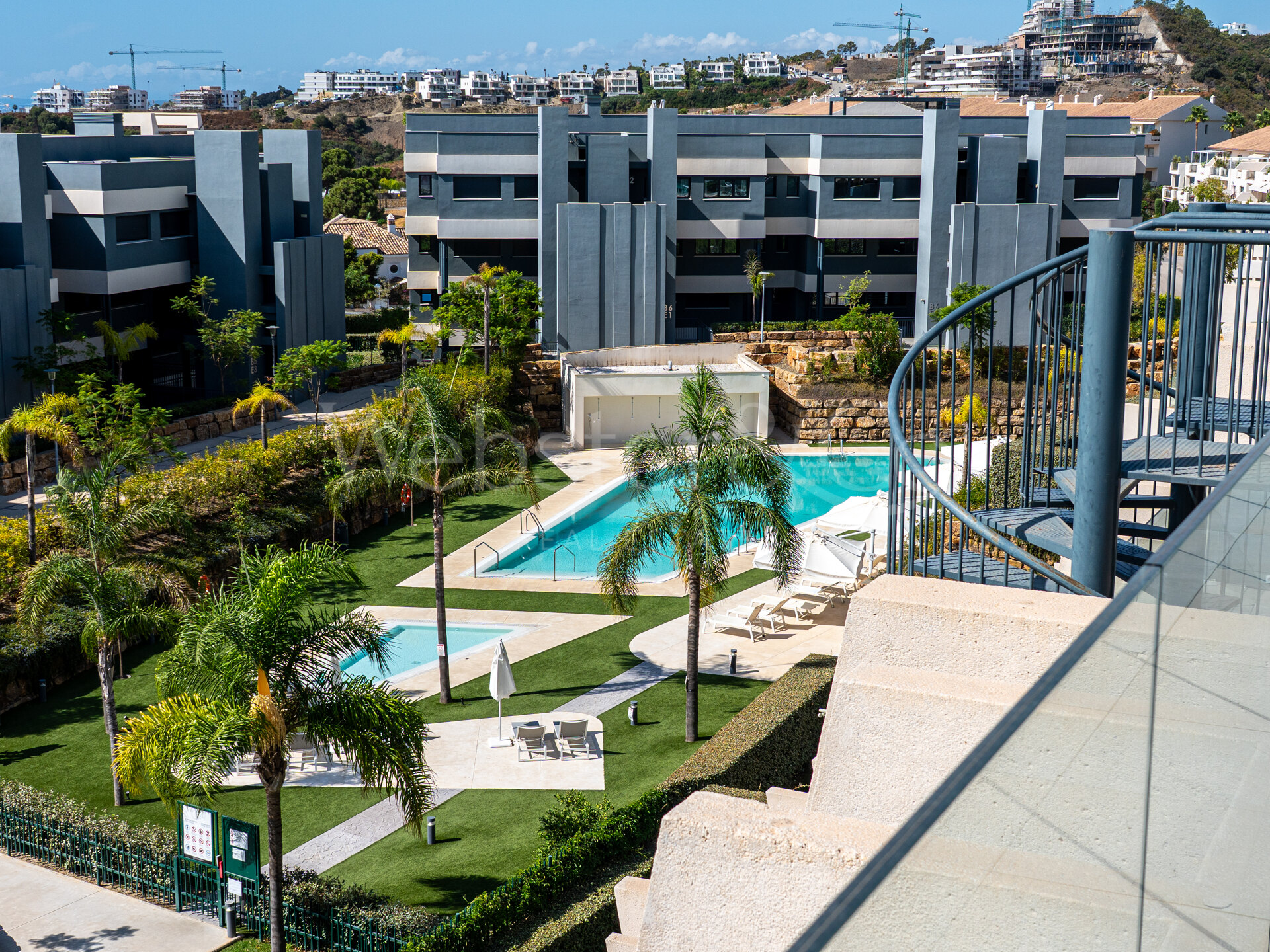 Penthouse Lumina - Modern Duplex in Estepona