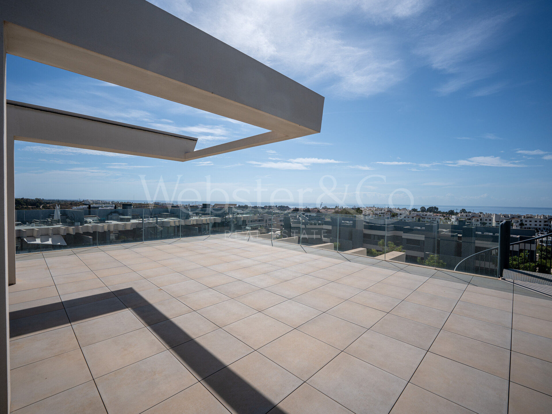 Penthouse Lumina - Modern Duplex in Estepona