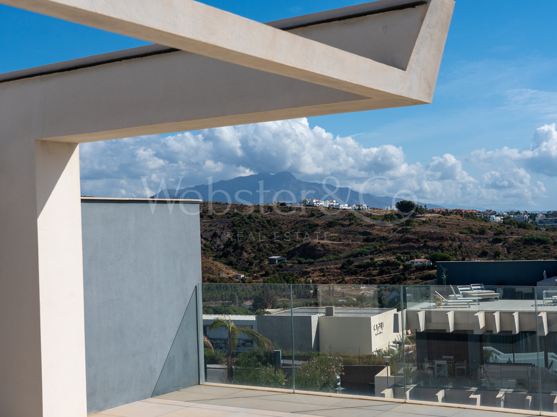 Penthouse Lumina - Modern Duplex in Estepona