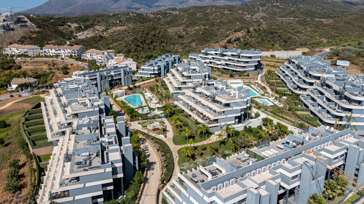 Penthouse Lumina - Modern Duplex in Estepona