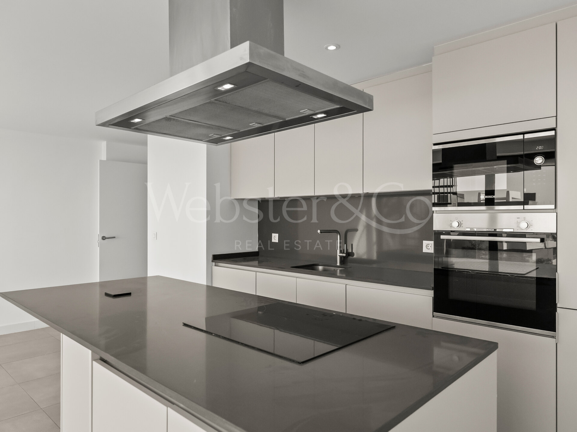 Penthouse Lumina - Modern Duplex in Estepona