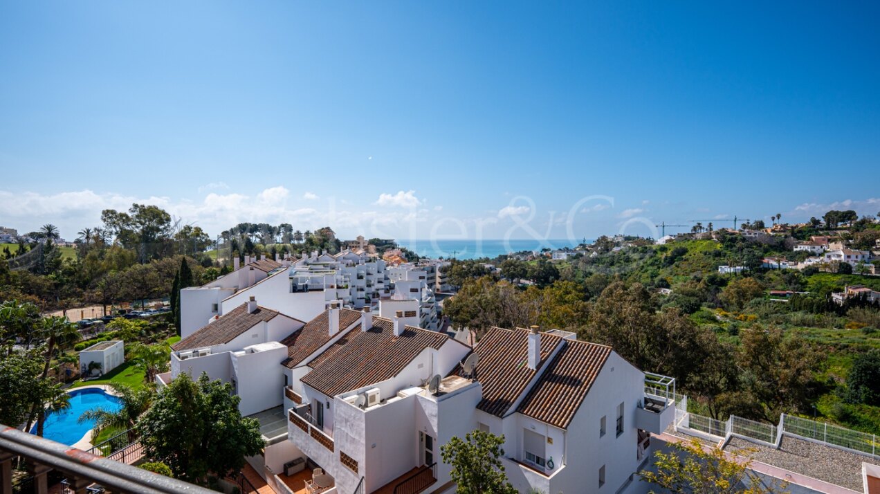 Penthouse Solara – Elegant Benalmádena Penthouse