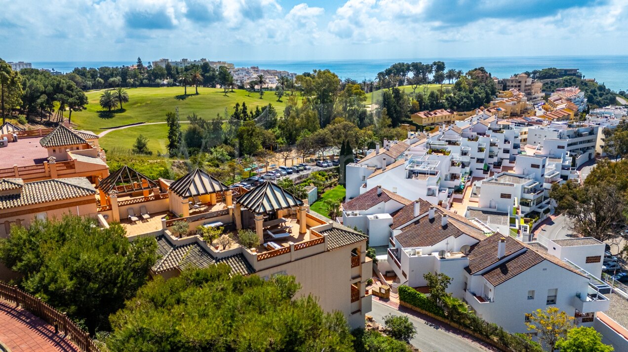 Penthouse Solara – Elegant Benalmádena Penthouse