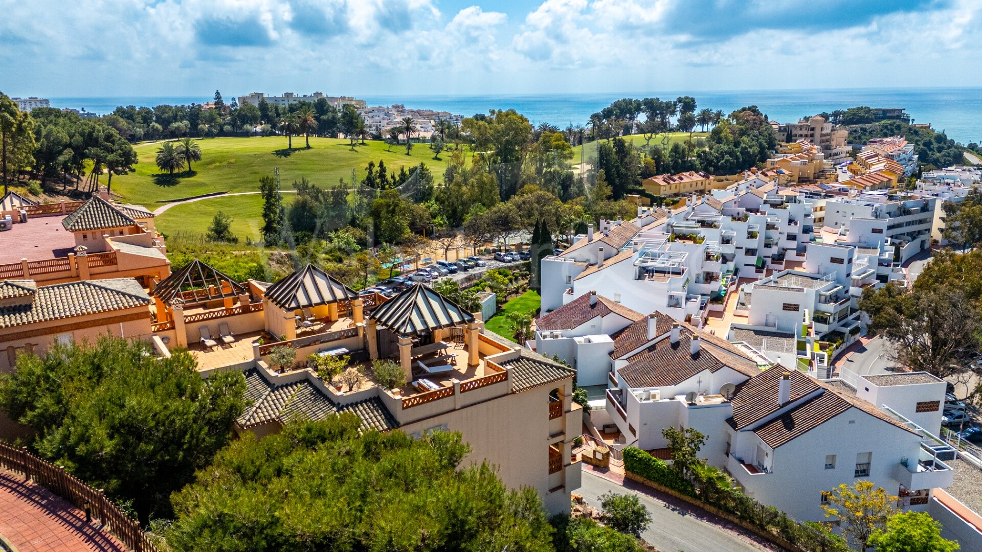 Penthouse Solara – Elegant Benalmádena Penthouse